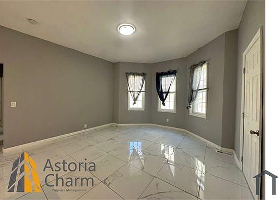 5th image of 3004 Clifton Ave APT 1