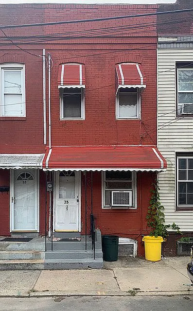 35 Kirkbride Ave photo 1