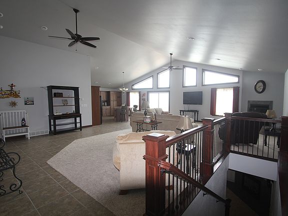5th image of 106 W Lake Dr