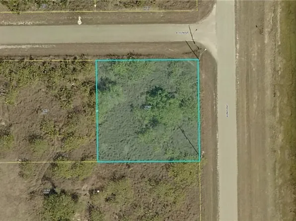 4506 E 11th St, Lehigh Acres, FL 33972