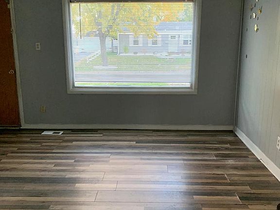 3rd image of 2057 217th St