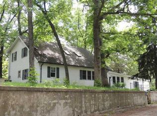 107 Waterbury Rd, Newton, IA 50208