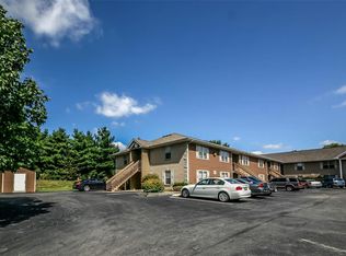 5812 Brett Michael Ln APT 3, Belleville, IL 62223