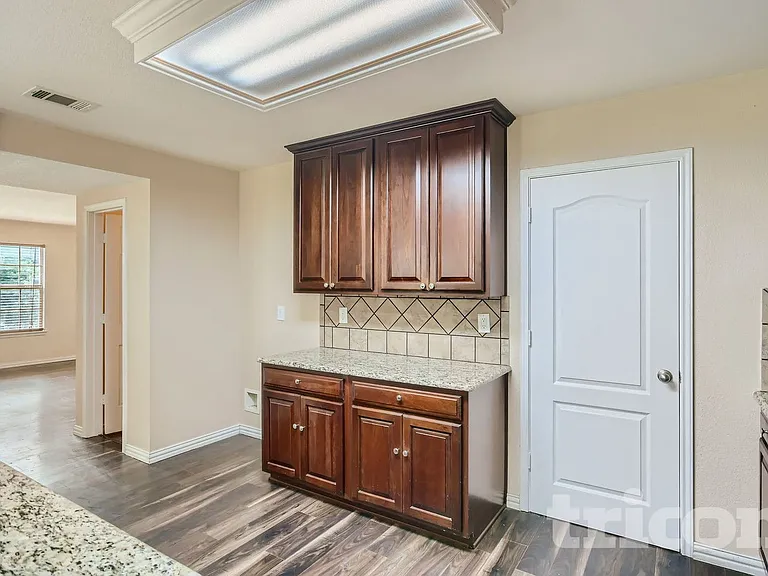 5281 Placid Dr — Photo 16