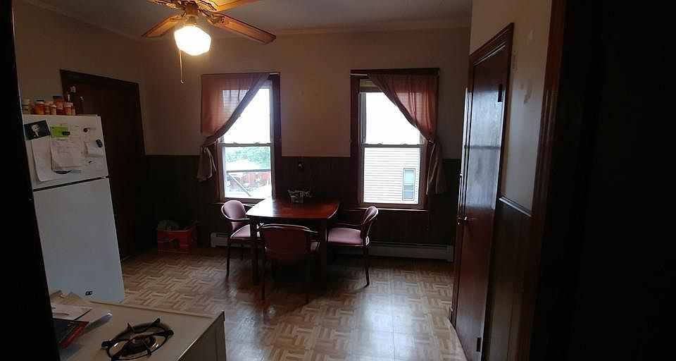2nd image of 49 High St #1