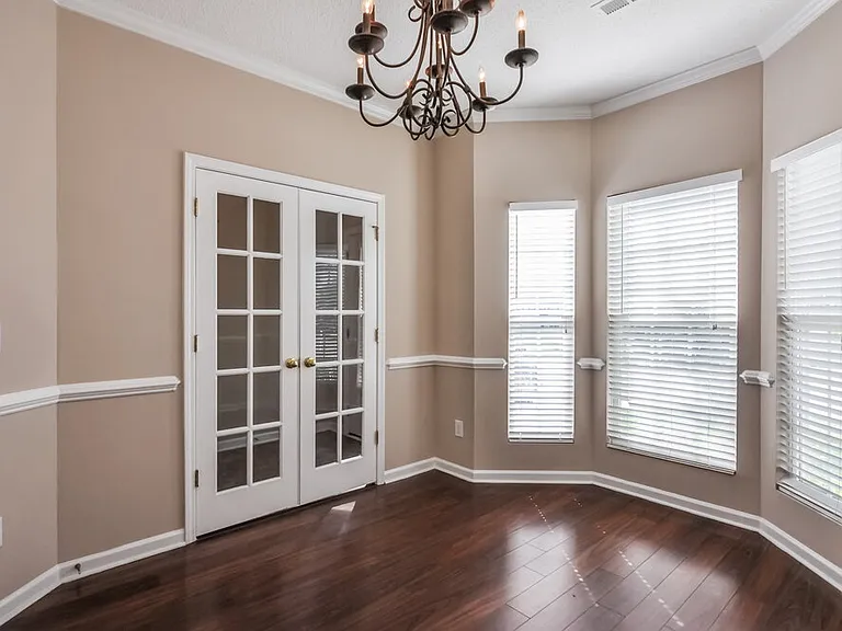 816 Stackhurst Way — Photo 5