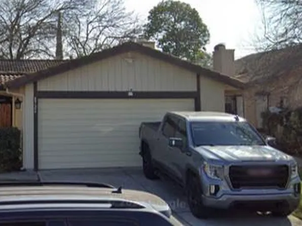 8726 Fox Creek Dr, Stockton, CA 95210