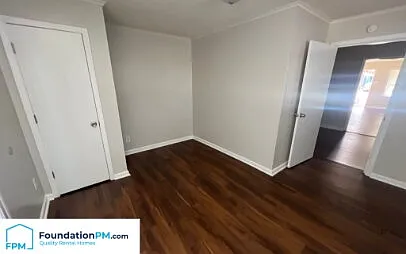 2292 Redwood Ave — Photo 12
