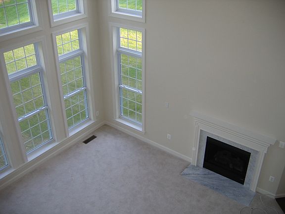 2 story family room as seen from upper hallway