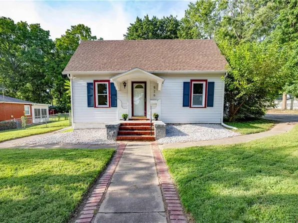 526 Reaser St, Leavenworth, KS 66048