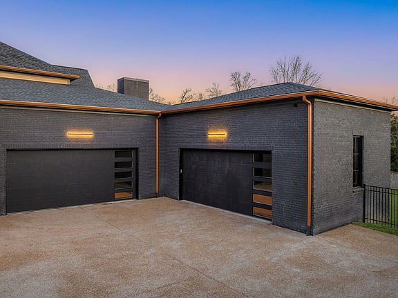 5th image of 325 Gun Club Rd