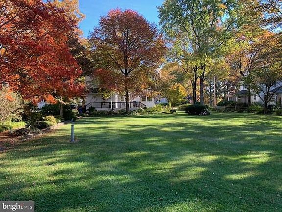 4th image of 124 Forest Dr