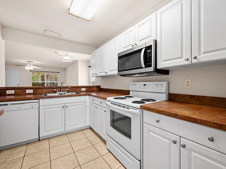 4264 SW 22nd Ln #114 — Photo 10