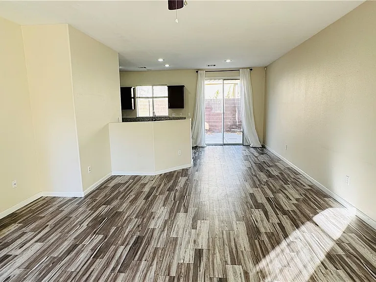 2713 Good Fellows St — Photo 7