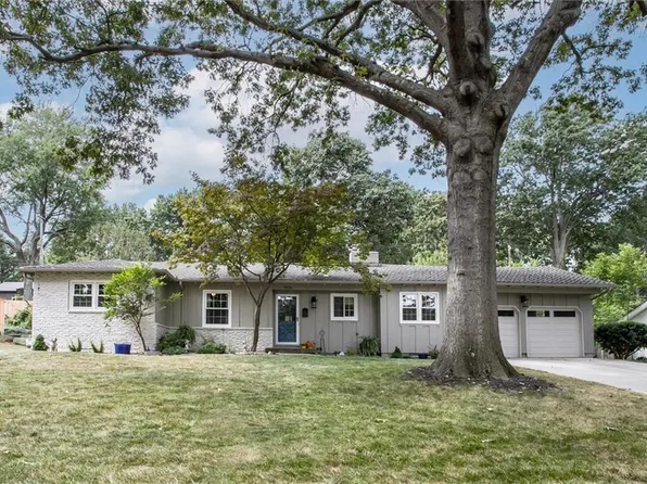 7928 Dearborn Dr, Prairie Village, KS 66208
