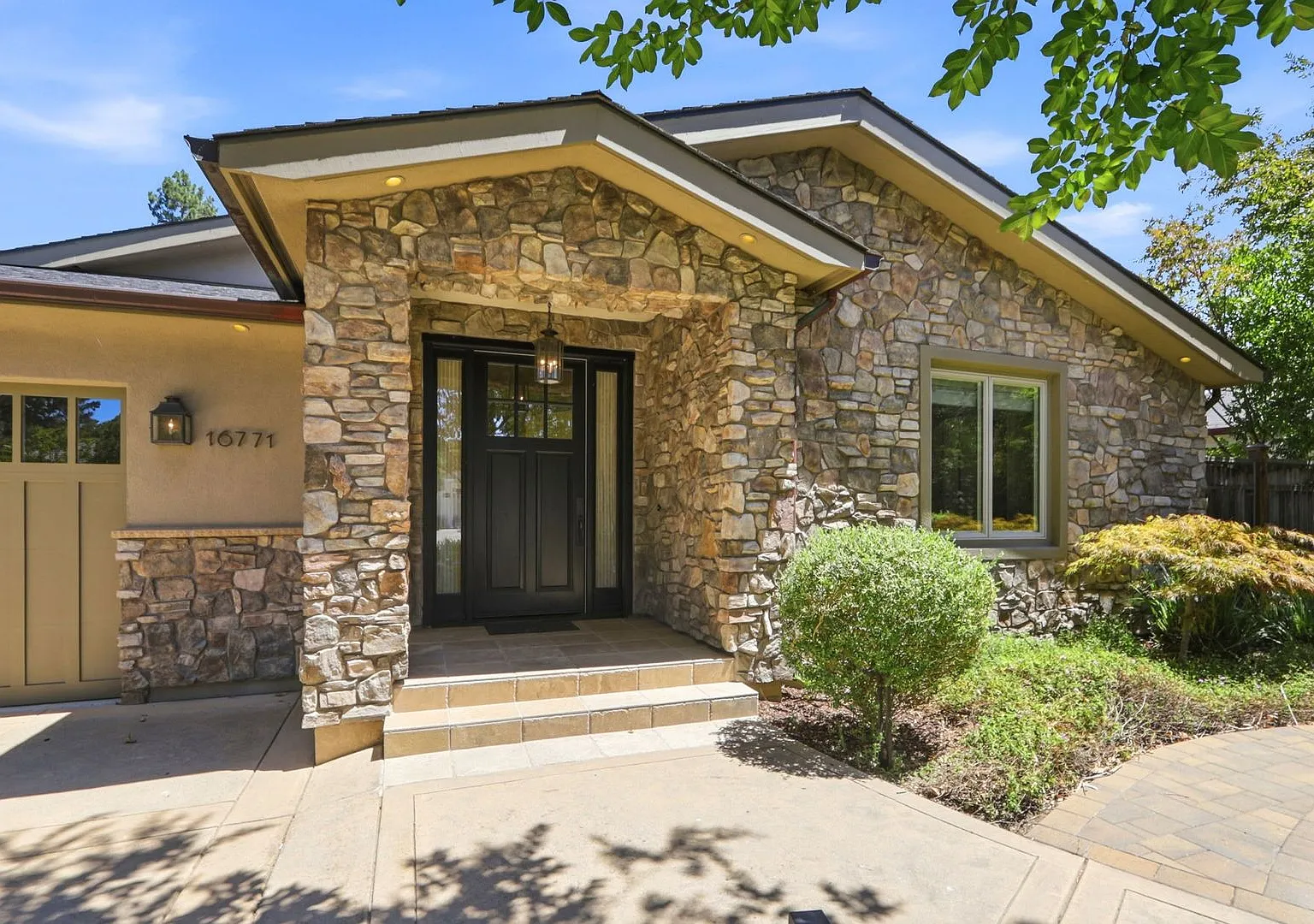 Beautiful 4-Bedroom 3.5-Bathroom Los Gatos Home — Photo 2