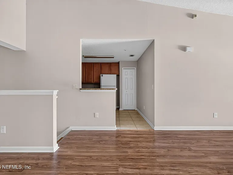 7047 Deer Lodge Cir #106 — Photo 9