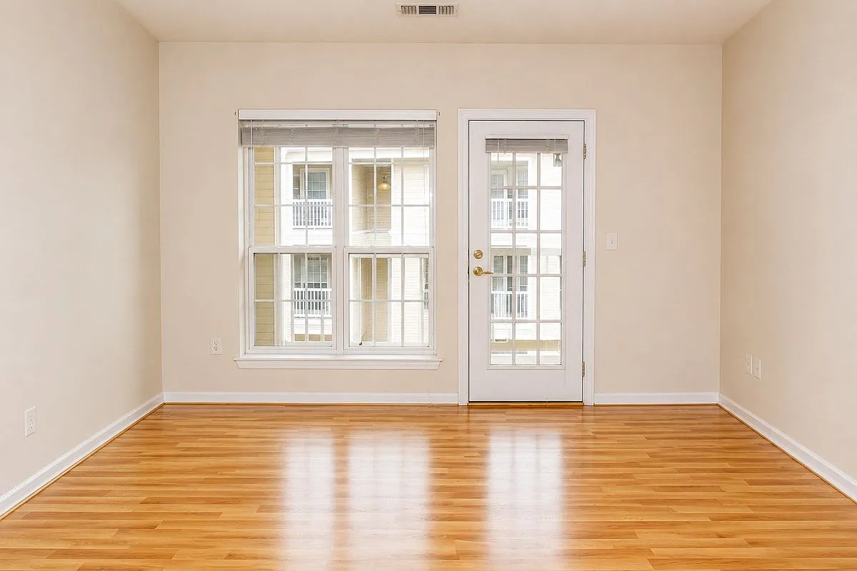 1 bed, 1.0 bath, 726 sqft, $2,000 — Photo 4