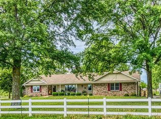 421 Fifteen P Rd, Clinton, MO 64735