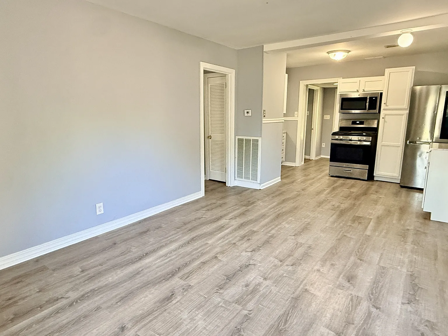 4 bed, 1140 sqft, $1,395 — Photo 3