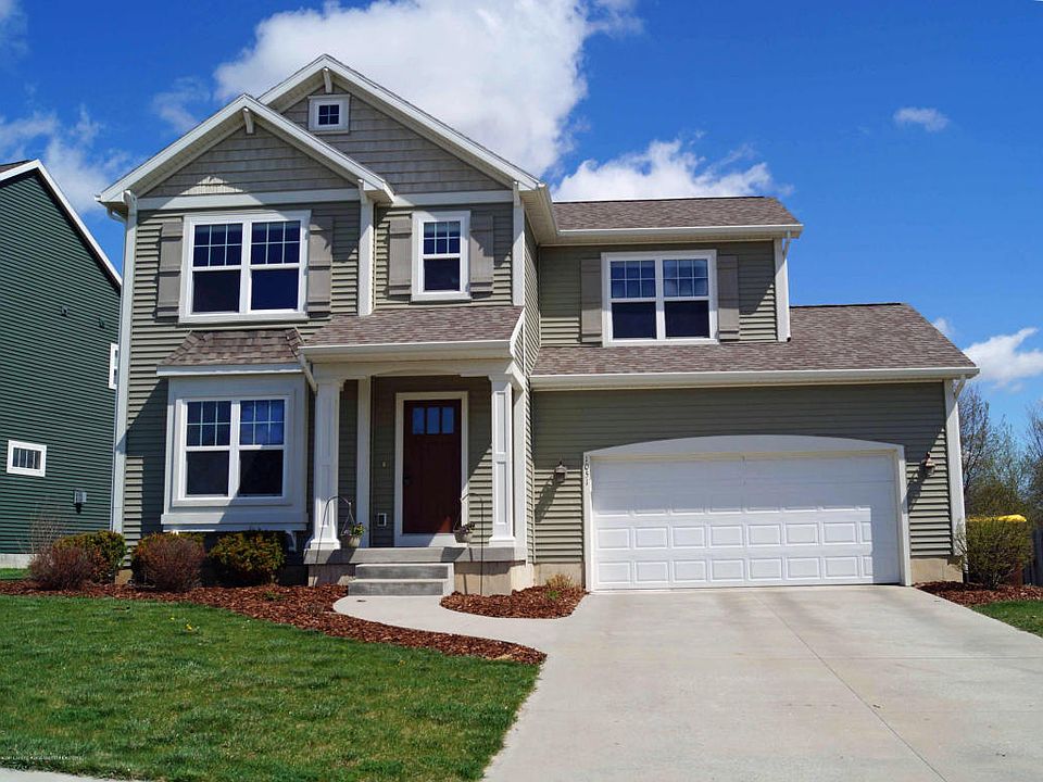 1st image of 1051 Oakwood Dr