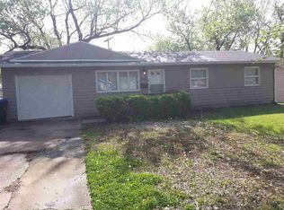 2104 SE Market St, Topeka, KS 66605