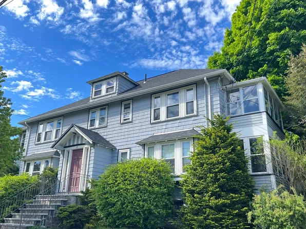 87-89 Maplewood St, Watertown, MA 02472