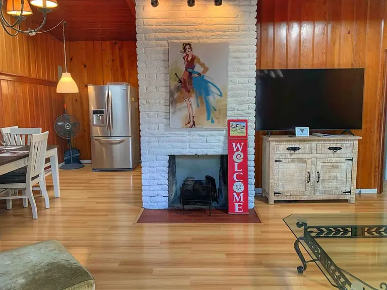 1430 Manhattan Beach Blvd #1 — Photo 2