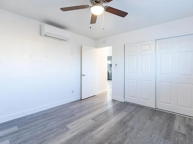 810 N Fairview St — Photo 11
