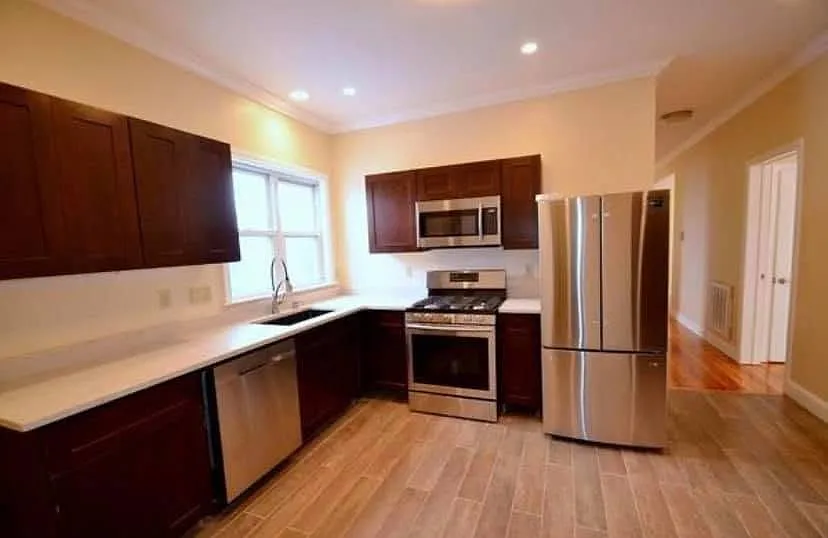 2 bed, 1400 sqft, $3,400 — Photo 1