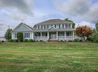 180 E 1st St, Calhoun, KY 42327