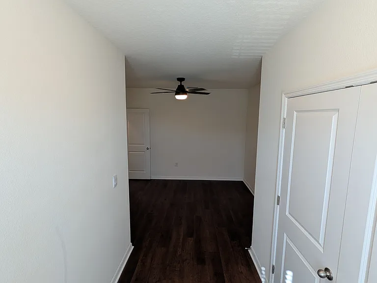 2926 Suncoast Plains Dr — Photo 15