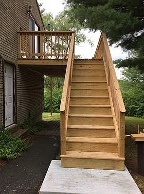 2nd image of 14 Colleen Cir