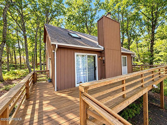 4th image of 102 Corral Ln
