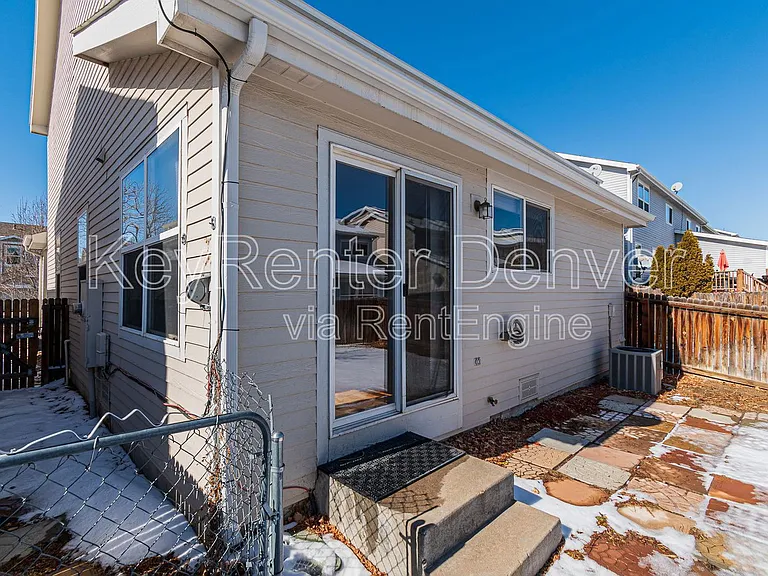 10968 York St — Photo 27