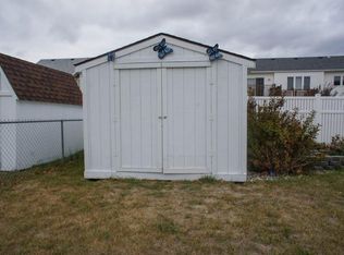 2001 37th Ave S, Fargo, ND 58104
