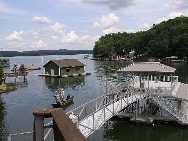 1st image of 30 Pebble Creek Dr