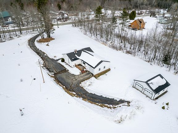 4th image of 366 Webb Road