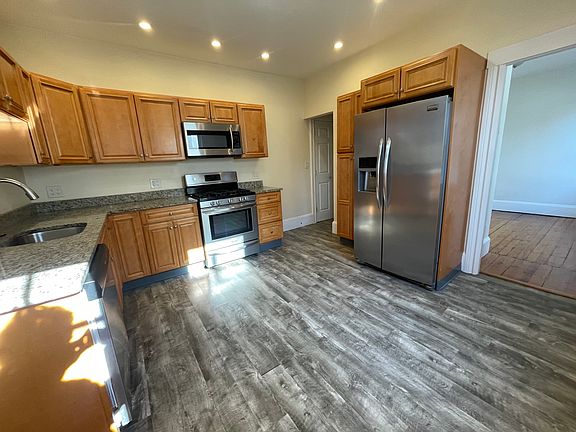 2nd image of 76 Robbins St #1