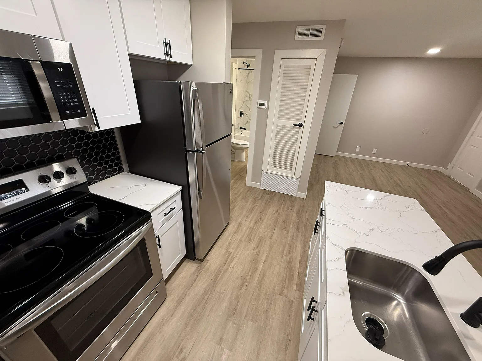 2 bed, 725 sqft, $1,245 — Photo 4
