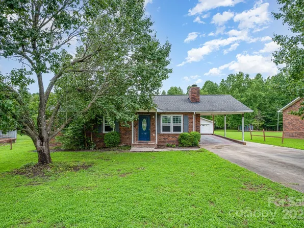 132 Hicks Rd, Grover, NC 28073