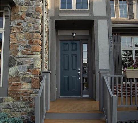 3rd image of 2324 Willow Ln