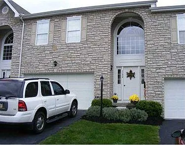 1146 Arrowhead Dr photo 1