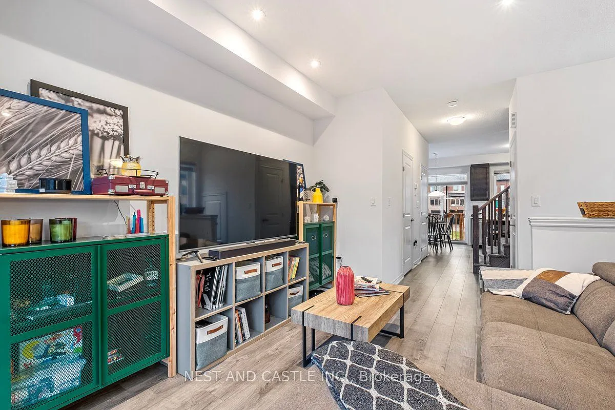 4 bed, $2,700 — Photo 3