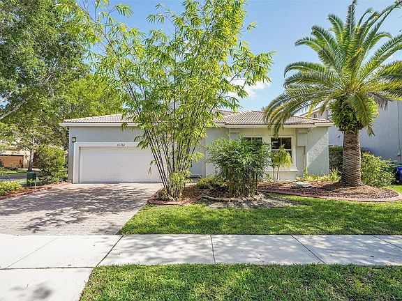 4th image of 16714 SW 10th Street