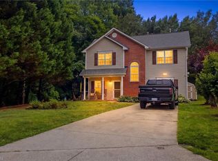 3825 Poplar Valley Ln, Winston Salem, NC 27127