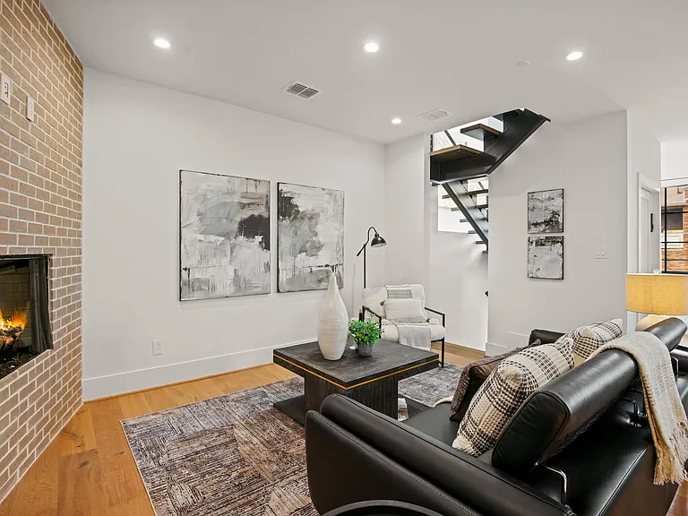 3428 Daniel Ave #3 — Photo 9
