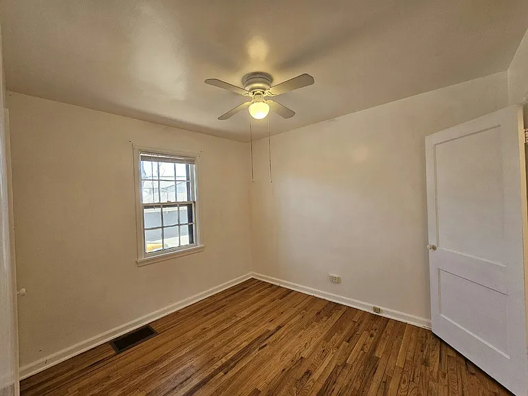 2137 S Grant St — Photo 8