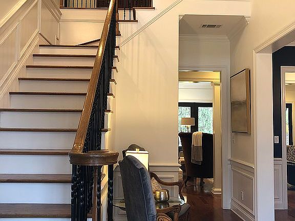 2nd image of 8118 Glynnwood Dr