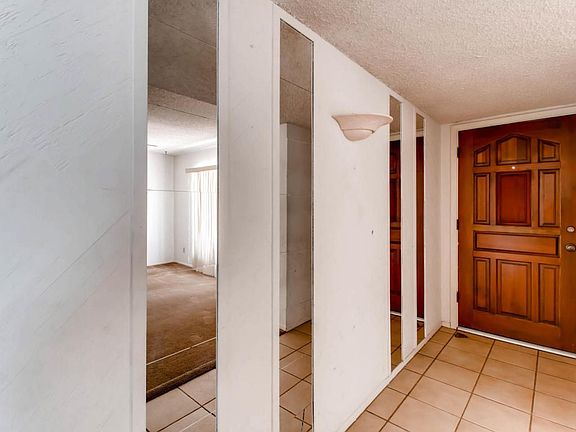 10211 N 27th Place Phoenix AZ-large-004-